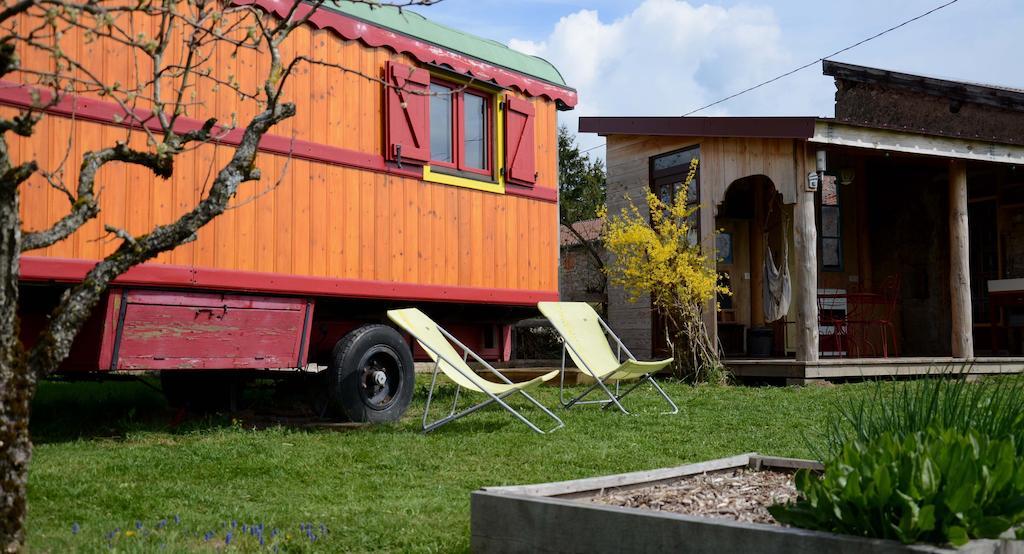 Villa La Roulotte de la Fay Dompierre-les-Ormes Habitación foto