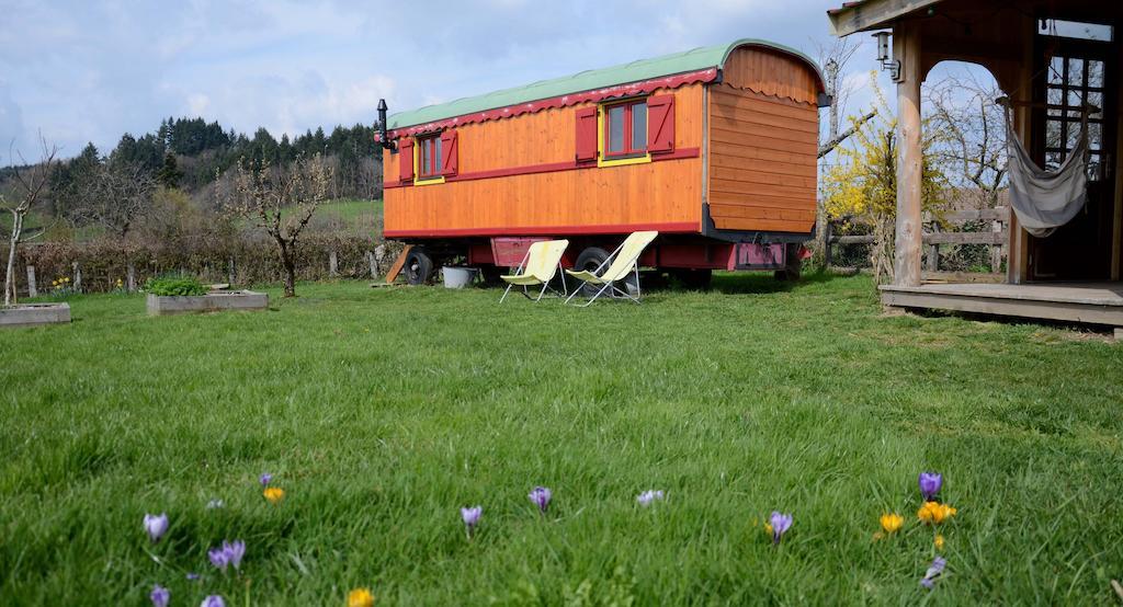 Villa La Roulotte de la Fay Dompierre-les-Ormes Habitación foto
